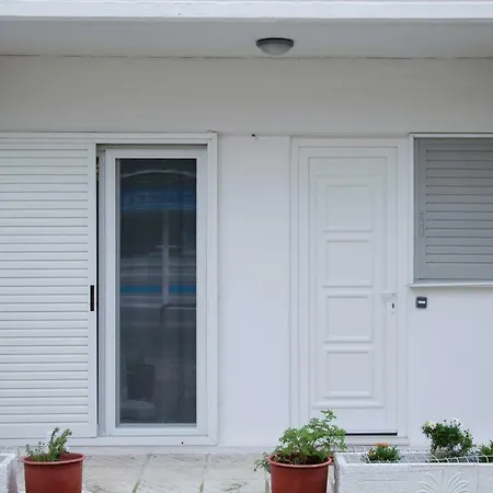 Amaradios Apartman *