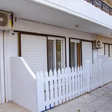 Amaradios Apartman *