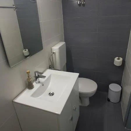 Apartament Amaradios *